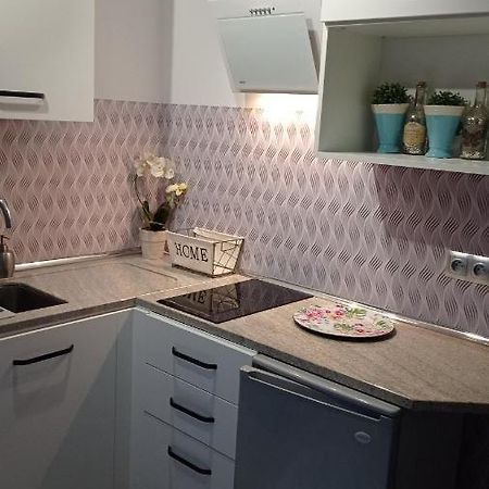 Mały Apartamencik Teo Rewal Zewnętrze zdjęcie
