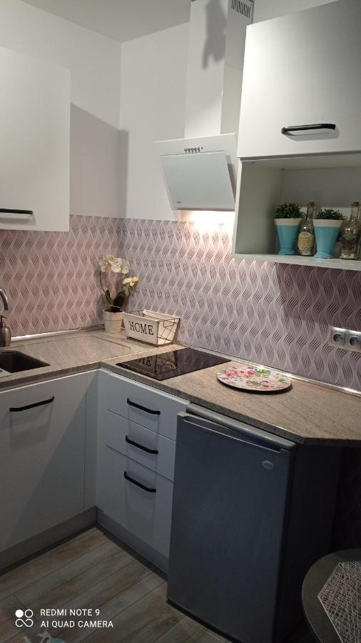 Mały Apartamencik Teo Rewal Zewnętrze zdjęcie