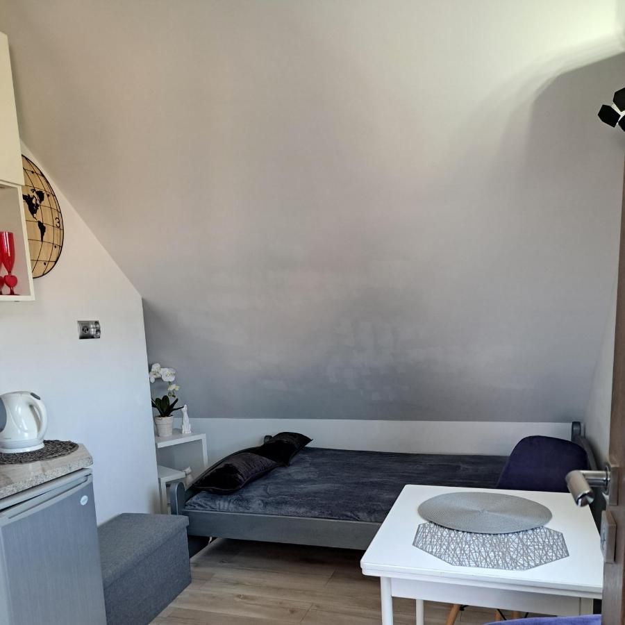 Mały Apartamencik Teo Rewal Zewnętrze zdjęcie