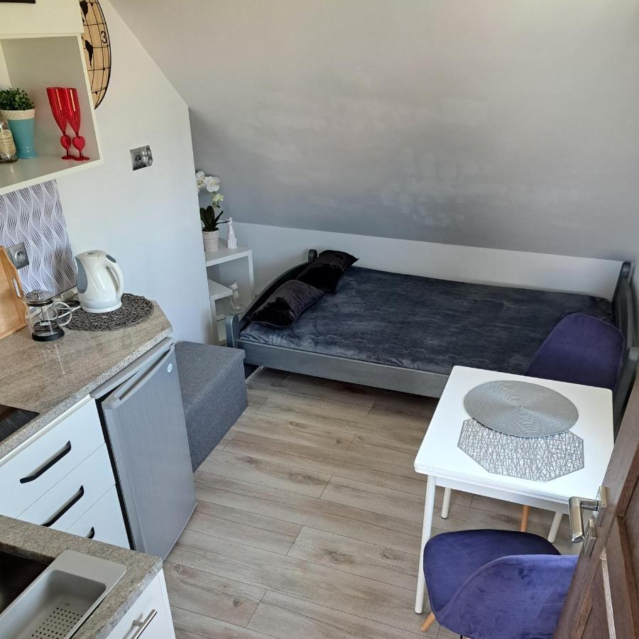 Mały Apartamencik Teo Rewal Zewnętrze zdjęcie