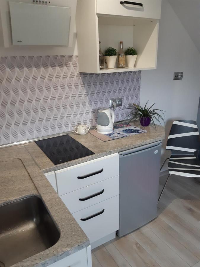 Mały Apartamencik Teo Rewal Zewnętrze zdjęcie