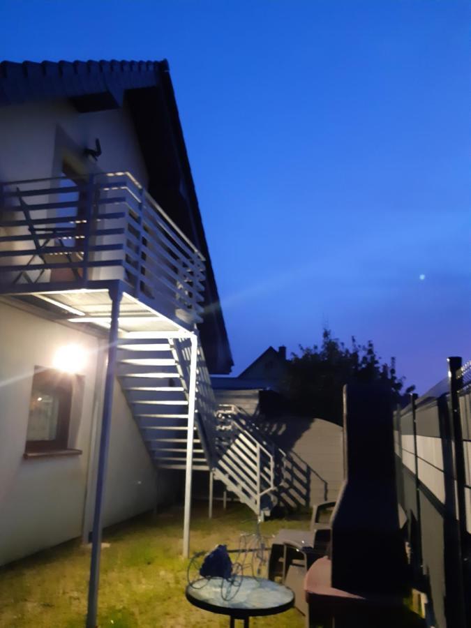Mały Apartamencik Teo Rewal Zewnętrze zdjęcie